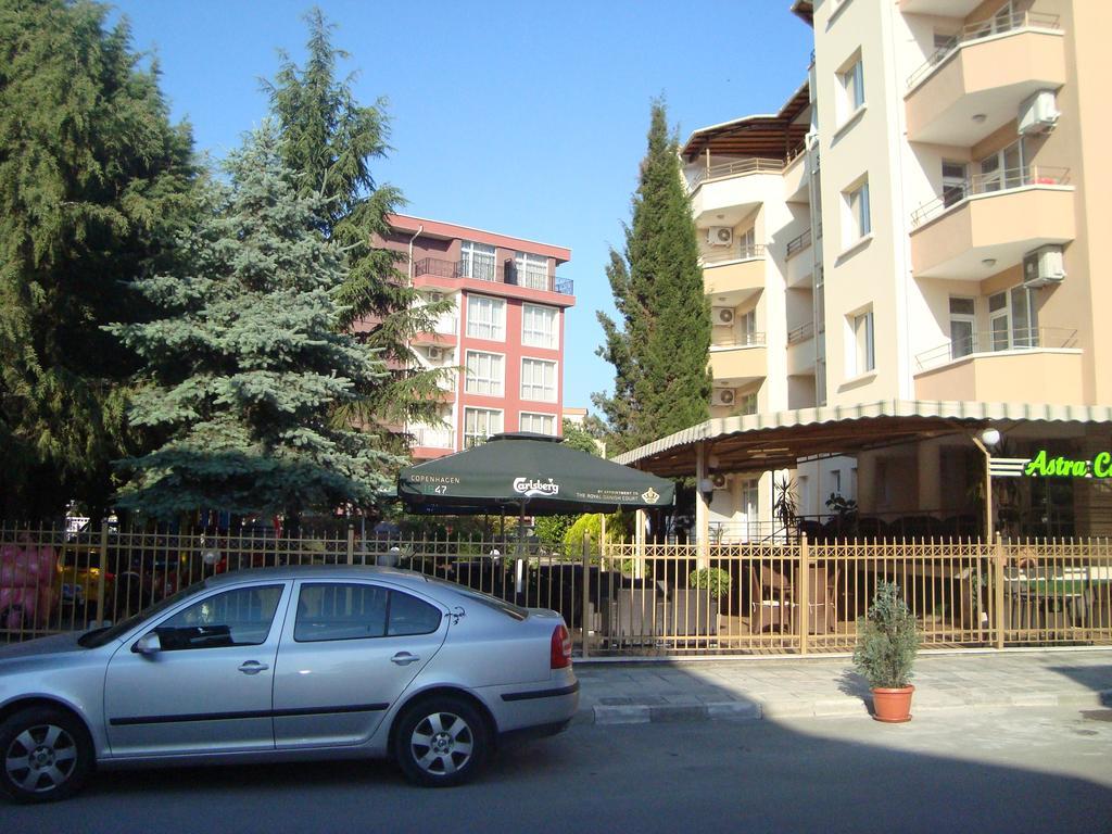Hotel Astra Ράβντα Εξωτερικό φωτογραφία