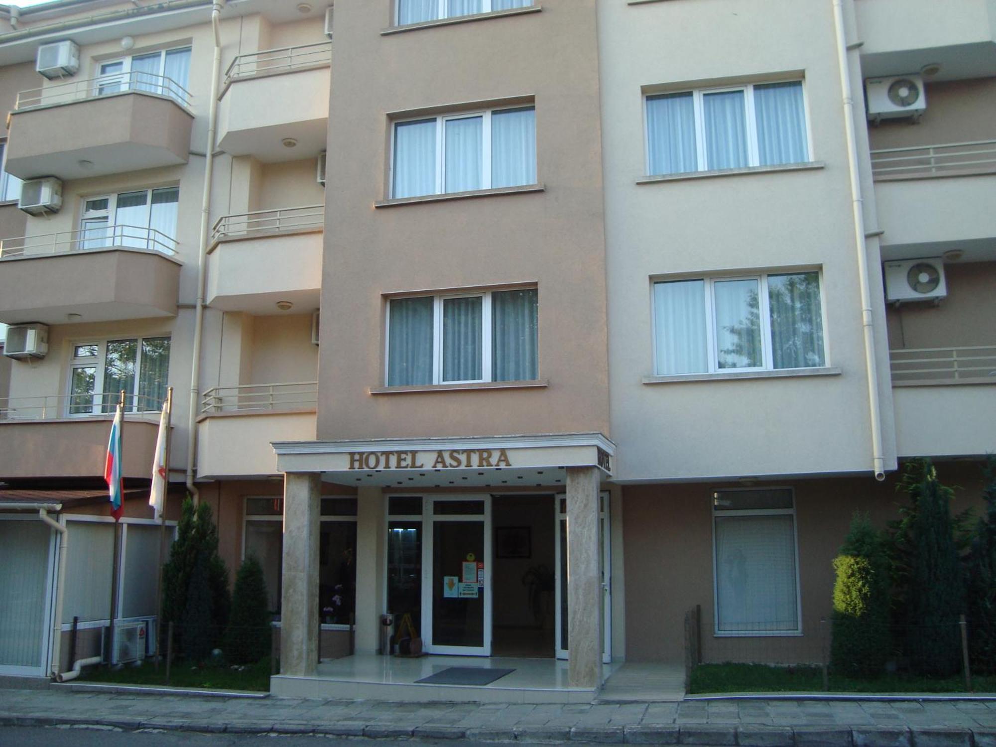 Hotel Astra Ράβντα Εξωτερικό φωτογραφία