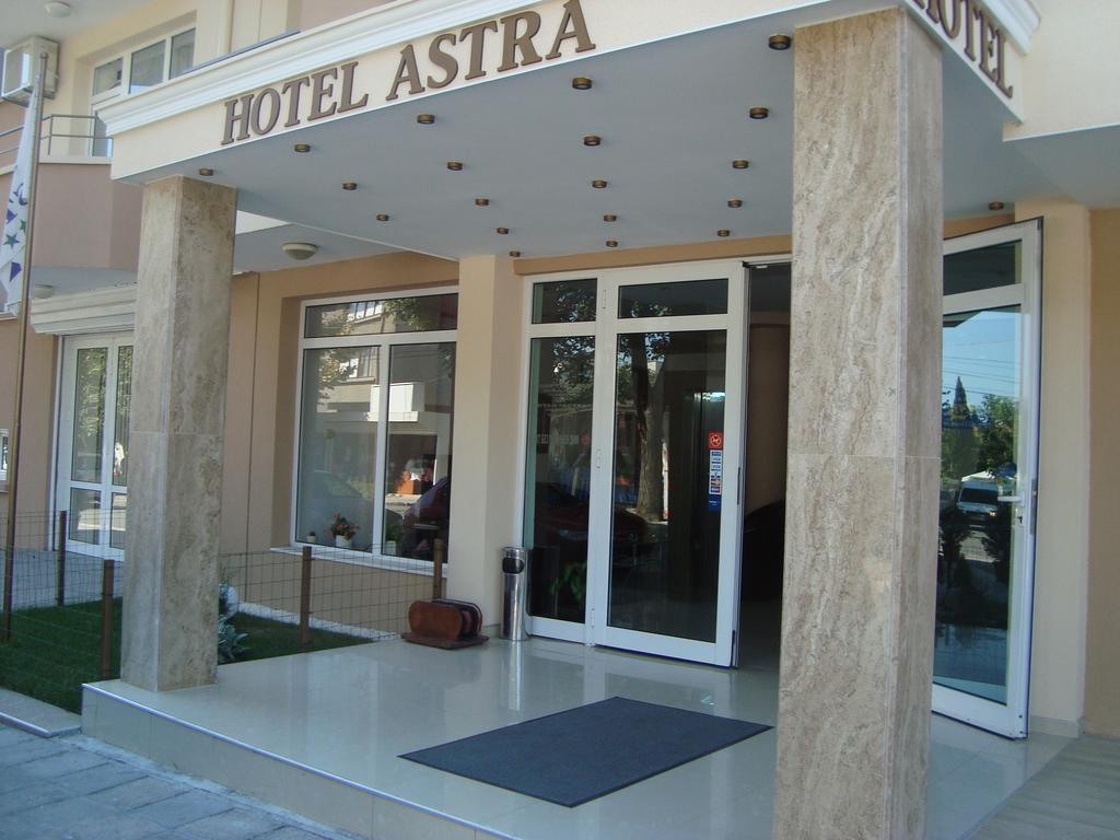 Hotel Astra Ράβντα Εξωτερικό φωτογραφία